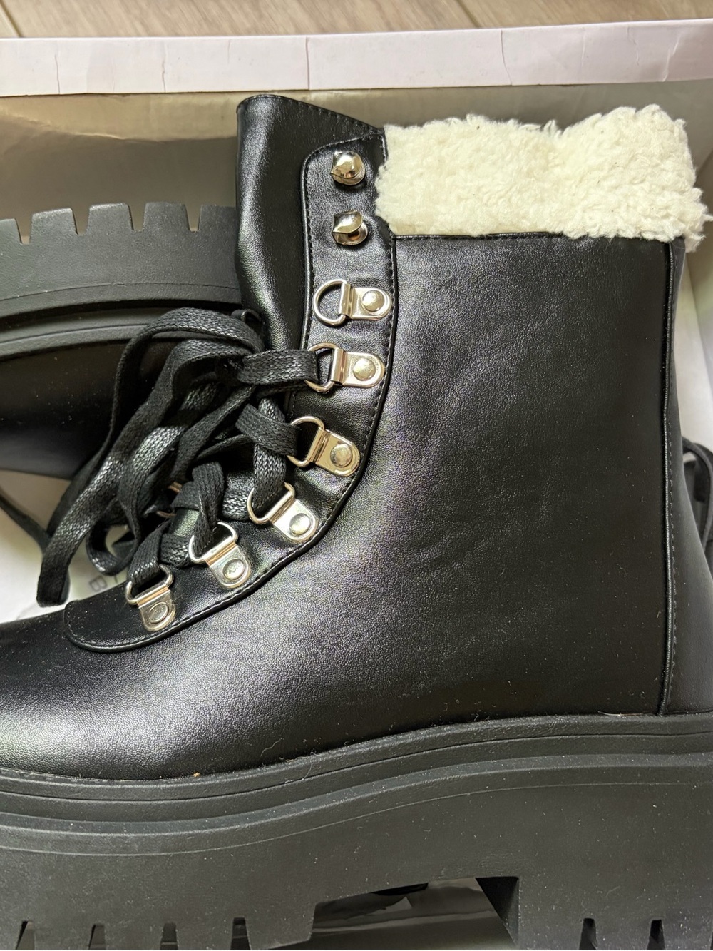 TOP Moda Black Lace-Up Platform Ankle Boots with Cream Sherpa Cuff